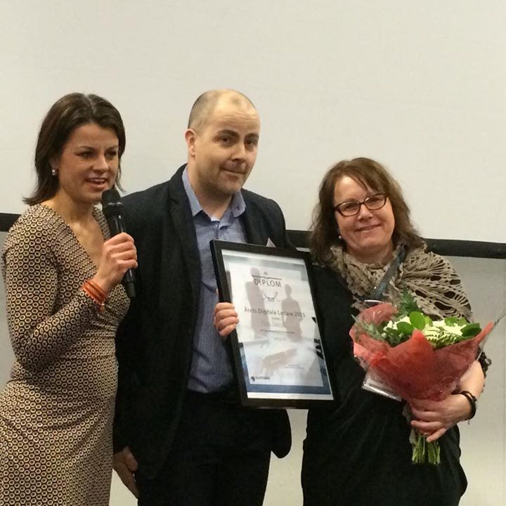 Anna Bellman konferencier, Daniel Erkstam prisutdelare och Mona Ekesryd, Årets Digitala ledare 2015. 